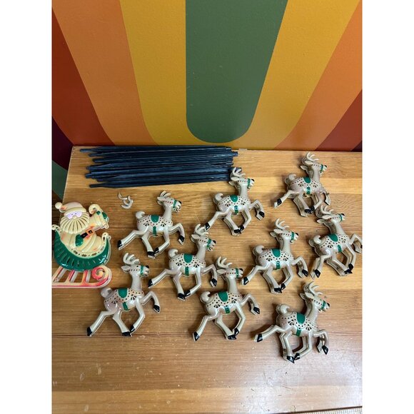 Santa and reindeer sleigh small decoration JYSN light covers - two broken - Picture 1 of 10